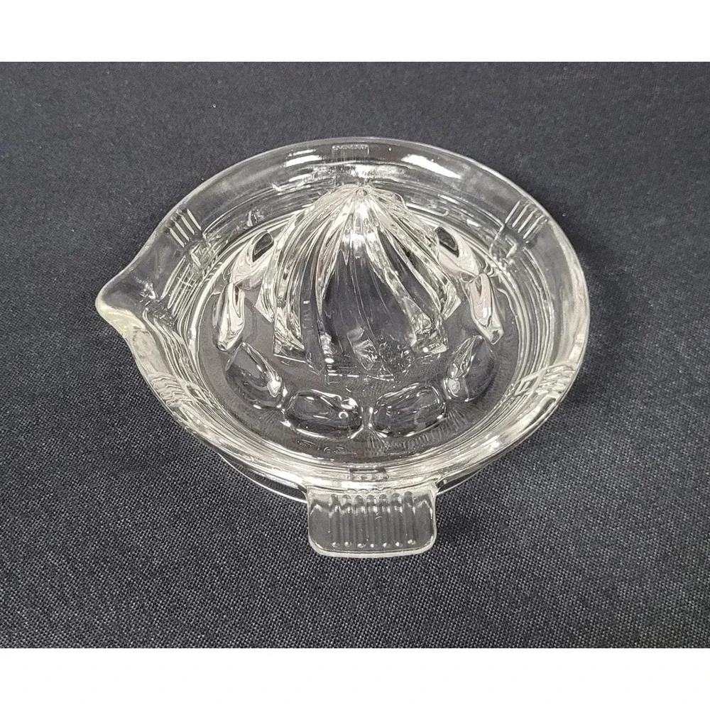 Clear Heavy-duty Pressed Glass 6 inch Manual Citrus Juicer/Reamer Vintage 1940s